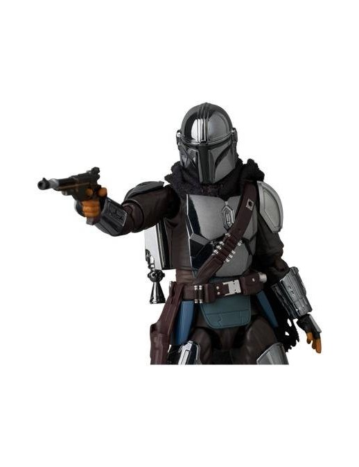 Medicom Toy MAFEX Star Wars The Mandalorian Chrome Version