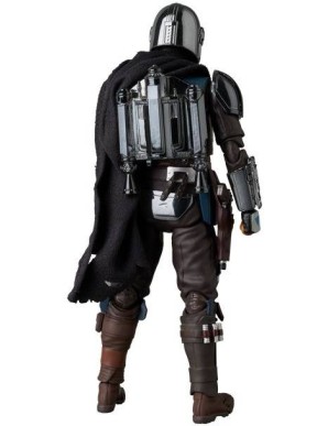 Medicom Toy MAFEX Star Wars The Mandalorian Chrome Version