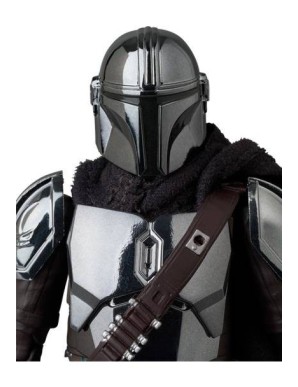 Medicom Toy MAFEX Star Wars The Mandalorian Chrome Version
