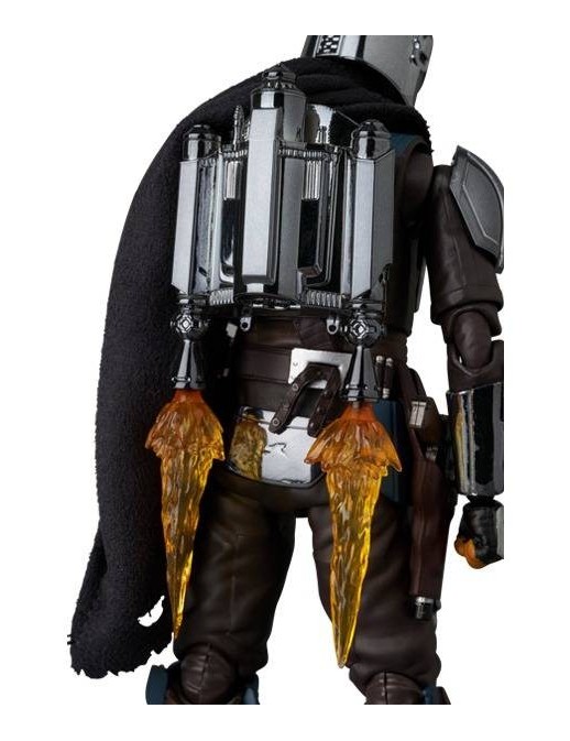 Medicom Toy MAFEX Star Wars The Mandalorian Chrome Version