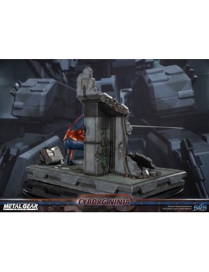 First 4 Figures Metal Gear Solid Cyborg Ninja Gray Fox
