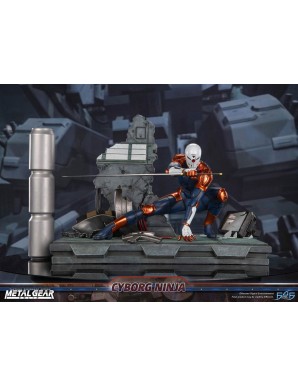 First 4 Figures Metal Gear Solid Cyborg Ninja Gray Fox