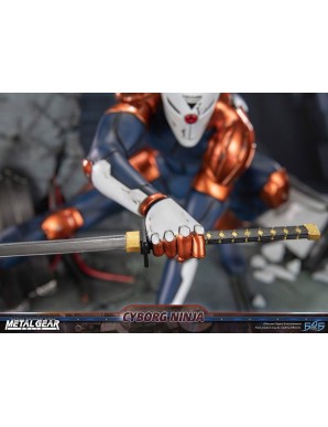 First 4 Figures Metal Gear Solid Cyborg Ninja Gray Fox