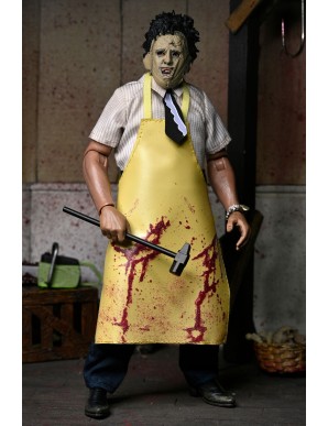 Neca Texas Chainsaw Massacre Leatherface Clothed