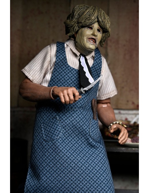 Neca Texas Chainsaw Massacre Leatherface with Old Lady Mask Clothed