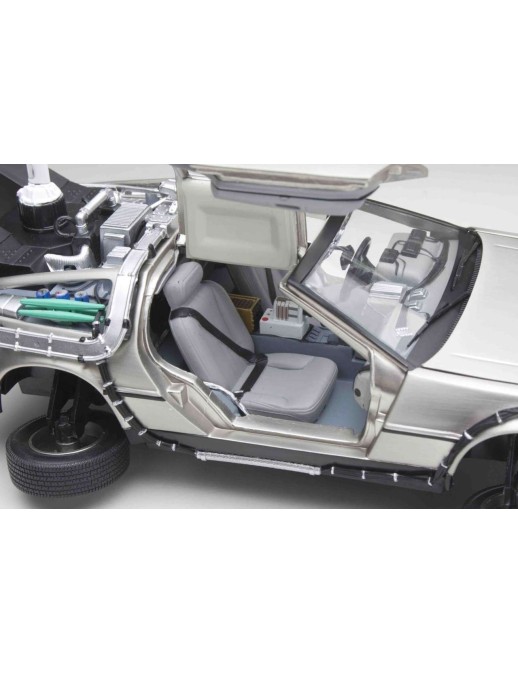 Sunstar Back to the Future 2 Delorean 1/18 Die-Cast Scale Model