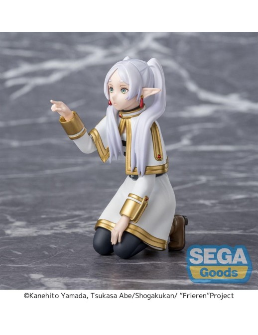 Sega Premium Perching Figure Frieren Beyond Journey's End Frieren "Poking Something"