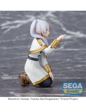 Sega Premium Perching Figure Frieren Beyond Journey's End Frieren "Poking Something"
