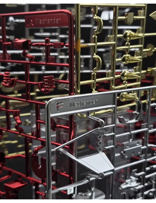 Academy Hobby Model Kits Mechander Robo Metallic Chrome Version