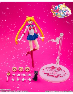 Bandai S.H. Figuarts Sailor Moon Crystal Star Compact Edition