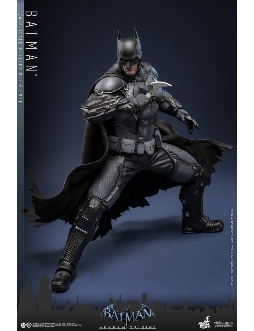 Hot Toys Videogame Masterpiece Batman Arkham Origins Batman 1/6 Scale Collectible Figure