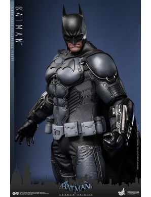 Hot Toys Videogame Masterpiece Batman Arkham Origins Batman 1/6 Scale Collectible Figure