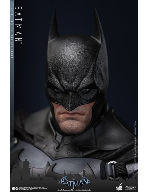 Hot Toys Videogame Masterpiece Batman Arkham Origins Batman 1/6 Scale Collectible Figure