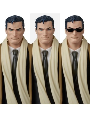 Medicom Toy MAFEX Batman Hush Bruce Wayne