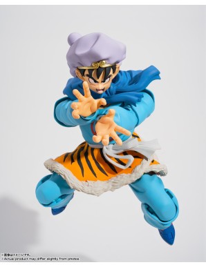 Bandai S.H. Figuarts Dragon Ball Son Goku Adventure Beyond & Dragon Ball S.H. Figuarts Collection History Book