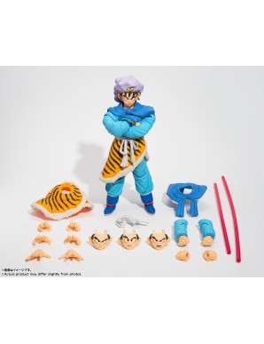 Bandai S.H. Figuarts Dragon Ball Son Goku Adventure Beyond & Dragon Ball S.H. Figuarts Collection History Book