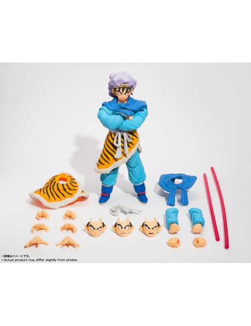 Bandai S.H. Figuarts Dragon Ball Son Goku Adventure Beyond & Dragon Ball S.H. Figuarts Collection History Book