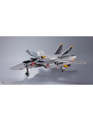 Bandai DX Chogokin Super Dimensional Fortress Macross VF-1S Valkyrie Roy Fokker Revival Version