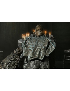 Neca Friday 13th The Game Pamela Shrine Diorama