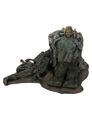 Neca Friday 13th The Game Pamela Shrine Diorama