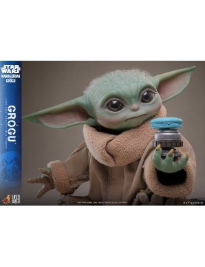 Hot Toys Movie Masterpiece Star Wars The Mandalorian and Grogu Grogu 1/1 Scale Collectible Figure