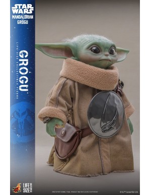 Hot Toys Movie Masterpiece Star Wars The Mandalorian and Grogu Grogu 1/1 Scale Collectible Figure