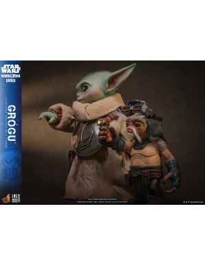 Hot Toys Movie Masterpiece Star Wars The Mandalorian and Grogu Grogu 1/1 Scale Collectible Figure