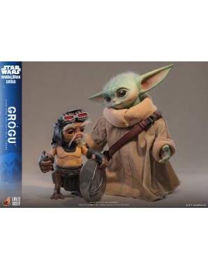 Hot Toys Movie Masterpiece Star Wars The Mandalorian and Grogu Grogu 1/1 Scale Collectible Figure