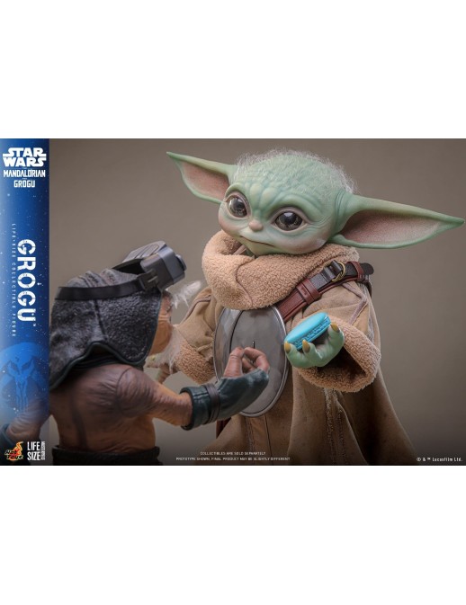 Hot Toys Movie Masterpiece Star Wars The Mandalorian and Grogu Grogu 1/1 Scale Collectible Figure