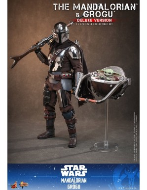 Hot Toys Movie Masterpiece Star Wars The Mandalorian and Grogu 1/6 Scale Collectible Figure Deluxe Version