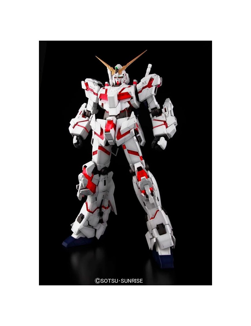 Bandai Perfect Grade PG 1/60 Mobile Suit Gundam RX-0 Unicorn Gundam Bandai Perfect Grade PG 1/60 Mobile Suit Gundam RX-0 Unicorn Gundam