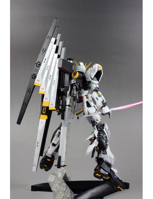 Bandai Master Grade MG 1/100 Mobile Suit Gundam RX-93 ν Gundam Ver.Ka