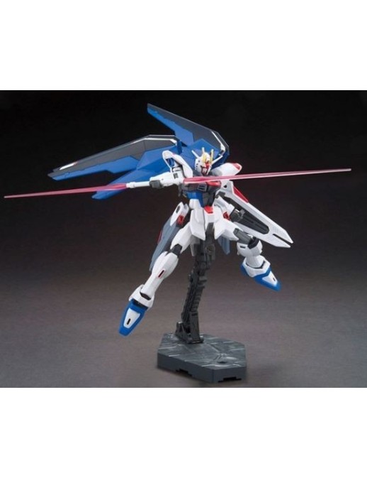 Bandai High Grade HGCE 1/144 Mobile Suit Gundam ZGMF-X10A Freedom Gundam