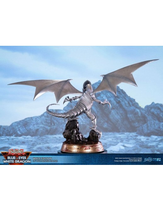 First 4 Figures Yu-Gi-Oh! Blue-Eyes White Dragon White Edition