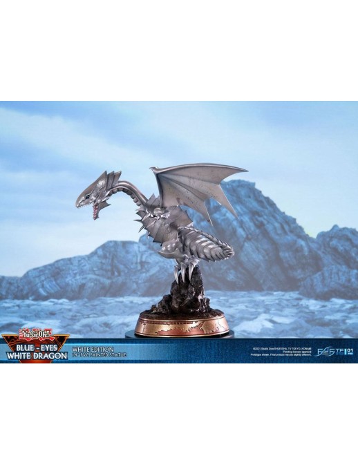 First 4 Figures Yu-Gi-Oh! Blue-Eyes White Dragon White Edition
