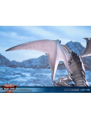 First 4 Figures Yu-Gi-Oh! Blue-Eyes White Dragon White Edition