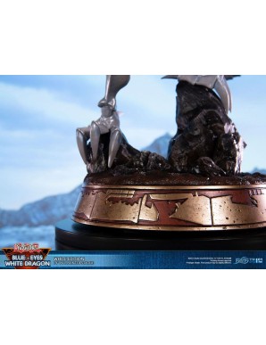 First 4 Figures Yu-Gi-Oh! Blue-Eyes White Dragon White Edition