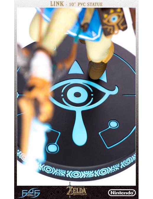First 4 Figures The Legend of Zelda Breath of the Wild Link