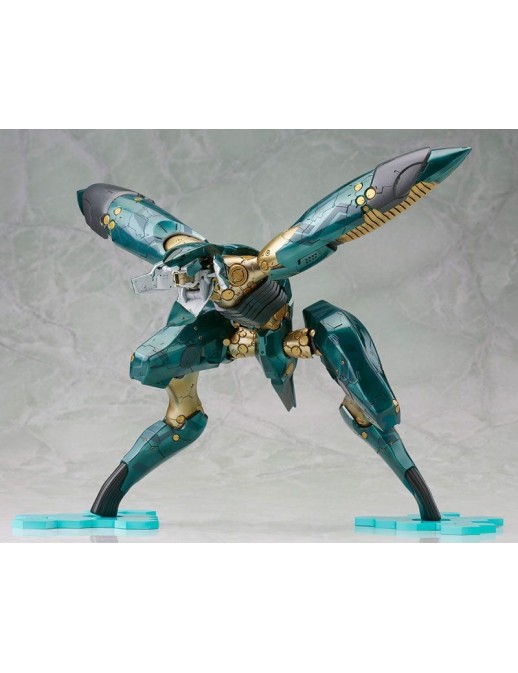 Kotobukiya Metal Gear Solid 4 Guns of the Patriot Metal Gear Ray 1/100 Scale Model Kit