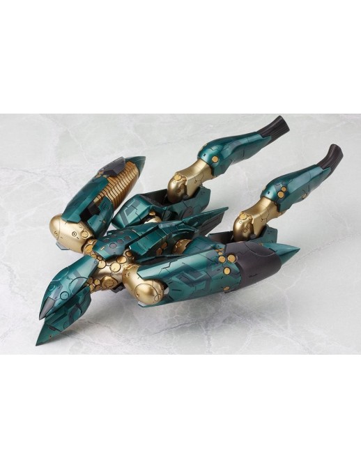Kotobukiya Metal Gear Solid 4 Guns of the Patriot Metal Gear Ray 1/100 Scale Model Kit