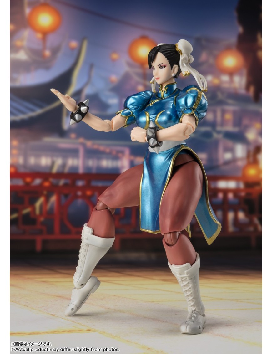 Bandai S.H. Figuarts Street Fighter Chun-Li Outfit 2