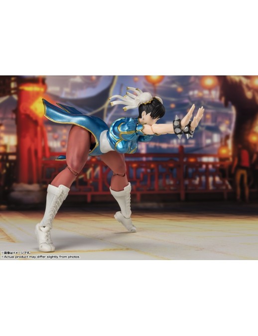 Bandai S.H. Figuarts Street Fighter Chun-Li Outfit 2
